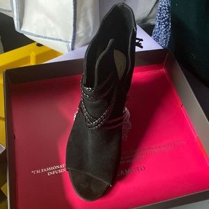 Vince Camuto Black Suede Peep Toe shoes.